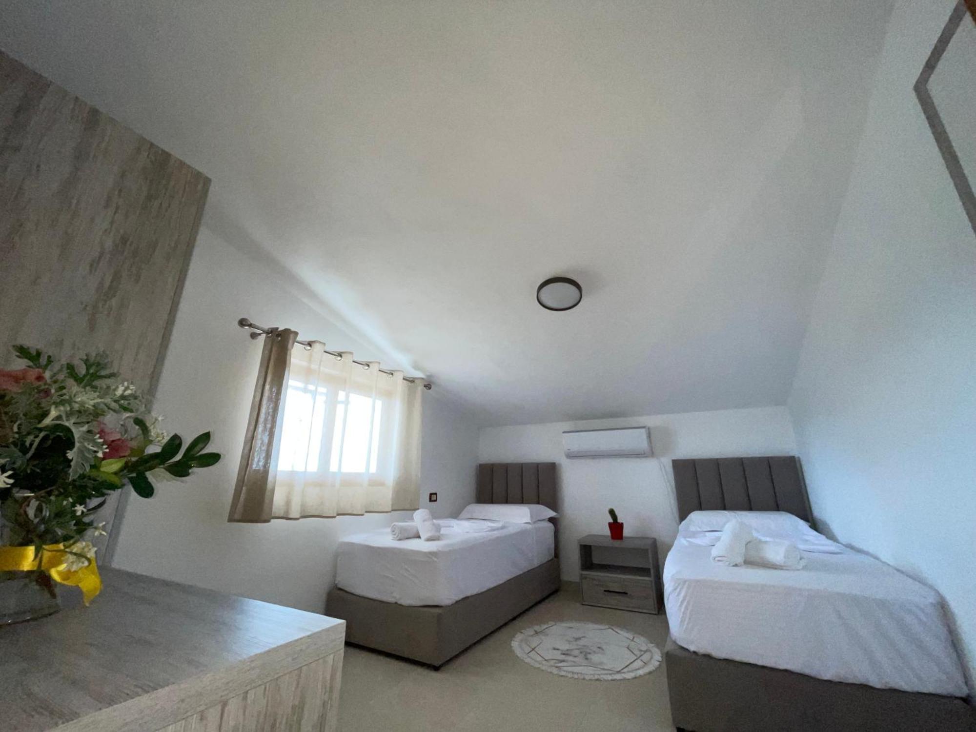 Prela'S Rooms Shkodra Exterior foto