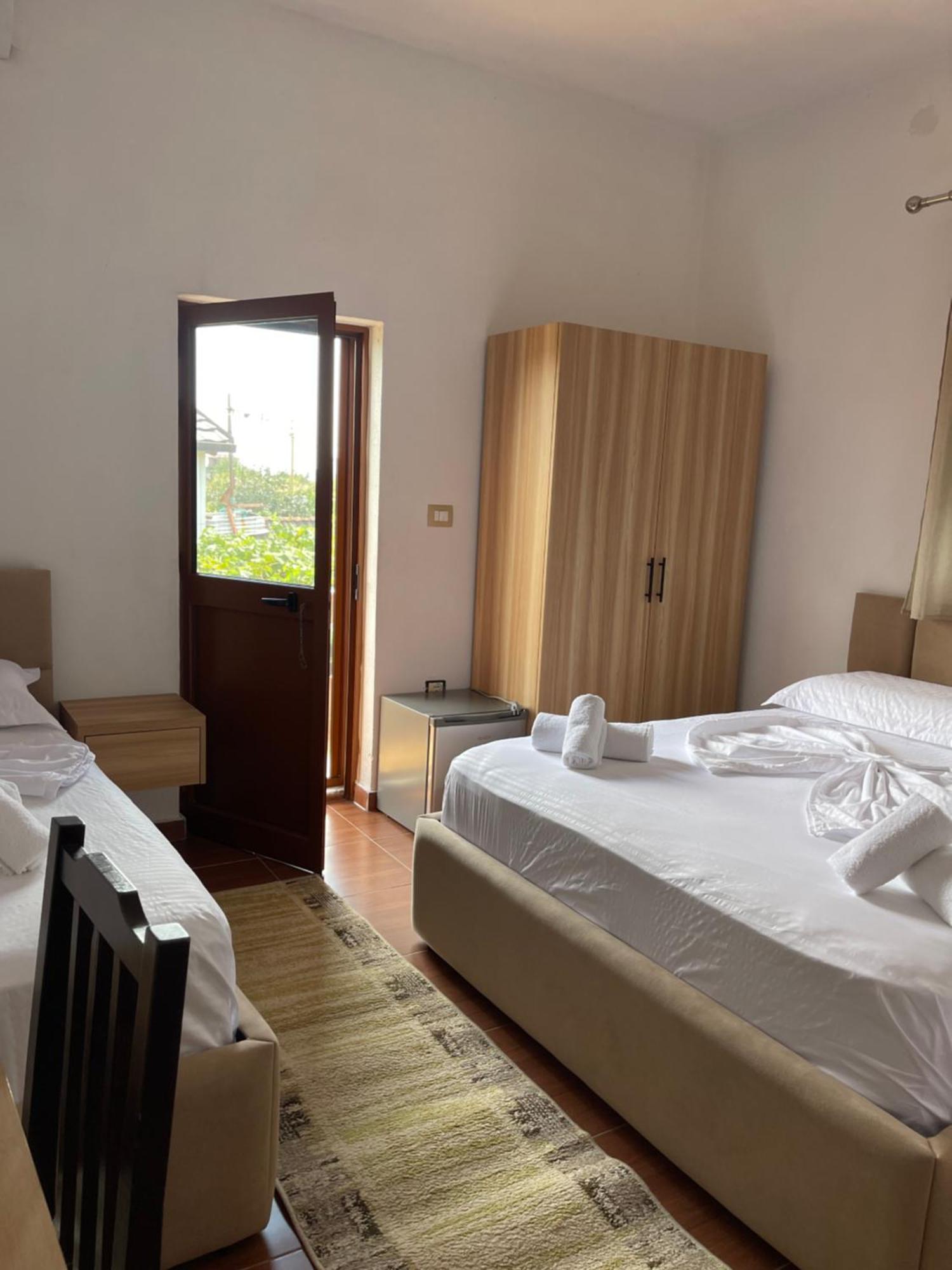 Prela'S Rooms Shkodra Exterior foto